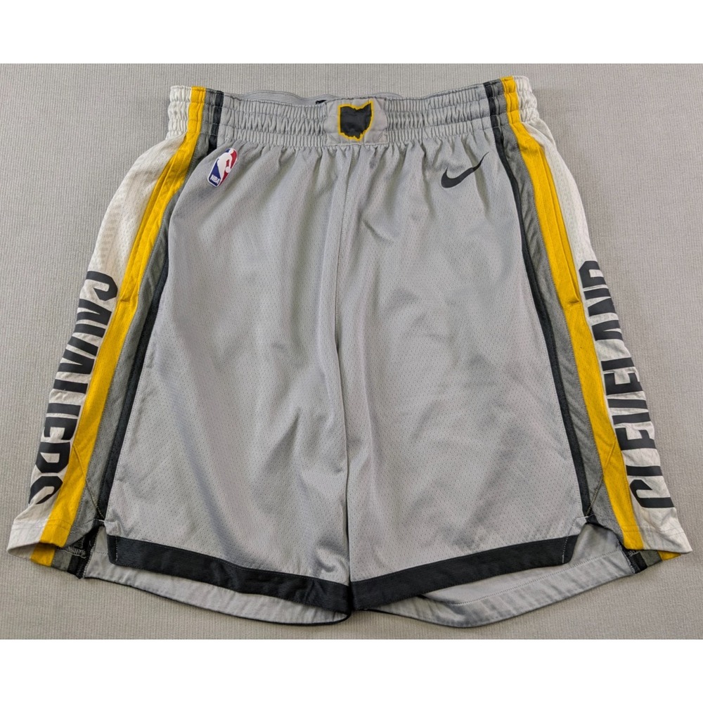 Cleveland Cavaliers Shorts Mens XL Gray Nike City Edition Swingman Cavs NBA